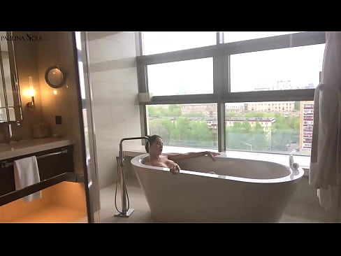 ❤️ Babe yang luar biasa ghairah jerking off dia di dalam bilik air ❌ Video lucah pada ms.porngifmag-com.ru ❌️❤
